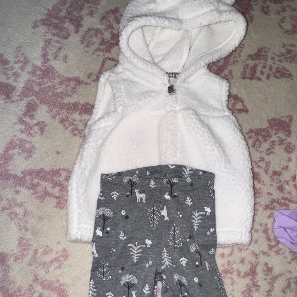 Carter's 6M Baby Girl Outfit Set: Fuzzy Bear Hooded Vest & Forest Leggings